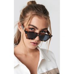 NA-KD Accessories Okulary przeciwsłoneczne kocie oczy - Brown. Brązowe okulary przeciwsłoneczne damskie NA-KD Accessories. Za 60.95 zł.