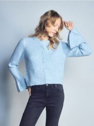 Kardigan z falbaną - jasnoniebieski. Niebieskie kardigany damskie Reserved, l, bez wzorów, z dzianiny. Za 119.99 zł.