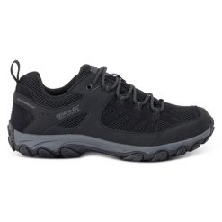 Buty męskie trekkingowe niskie z membraną Edgepoint IV. Czarne trekkingi męskie Regatta, trekkingowe. W wyprzedaży za 199.99 zł.