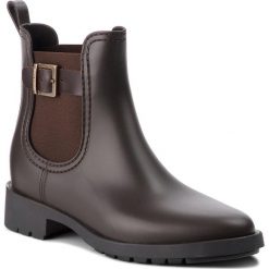 Kalosze MARC O'POLO - 808 15067701 800 Dark Brown 790. Brązowe kozaki damskie Marc O'Polo, z materiału, bez obcasa. W wyprzedaży za 269.00 zł.