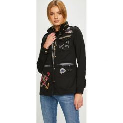 Desigual - Kurtka. Czarne kurtki damskie Desigual, z haftami, z bawełny. Za 749.90 zł.
