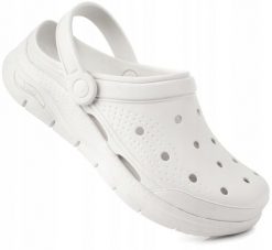 Damskie chodaki sandały białe SKECHERS ARCH-FIT. Białe sandały damskie Skechers, bez wzorów, z materiału, bez obcasa, bez zapięcia. Za 149.00 zł.