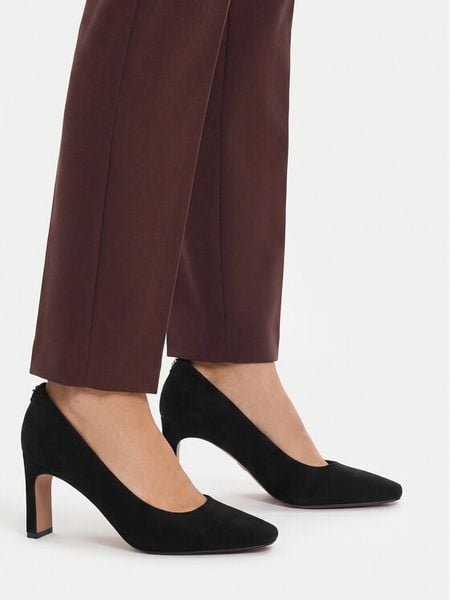 Nine West Czółenka CEO-LP806187-1 Czarny. Czarne czółenka damskie Nine West, bez wzorów, bez obcasa, bez zapięcia. Za 249.99 zł.