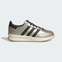 Buty Run 70S 2.0. Białe obuwie sportowe damskie Adidas, bez wzorów. Za 299.00 zł.