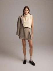 Spódnica mini z wełną - wielobarwny. Spódnice damskie Reserved, l, bez wzorów, z tkaniny, mini, rozkloszowane. W wyprzedaży za 119.99 zł.