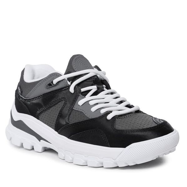 Tenisówki Vans. Brązowe półbuty na co dzień męskie Vans, bez wzorów, bez zapięcia. Za 159.99 zł.