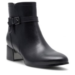 Botki Lasocki. Czarne botki damskie Lasocki, bez obcasa, na słupku, bez zapięcia. Za 164.99 zł.