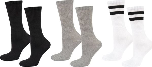 Soxo Zestaw 3x Kolorowe Męskie Skarpetki SOXO GOOD STUFF zabawne Sport 4045. Skarpety męskie Soxo, bez wzorów. Za 29.99 zł.