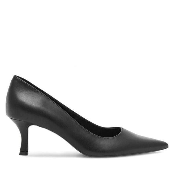 Czółenka Lasocki. Czarne czółenka damskie Lasocki, bez wzorów, bez obcasa, bez zapięcia. Za 229.99 zł.