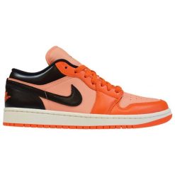 Buty damskie sportowe Air Jordan 1 Low SE WMNS - DM3379-600. Brązowe obuwie sportowe damskie Jordan, bez wzorów, do koszykówki. Za 787.77 zł.