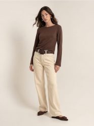 Bawełniana koszulka z długimi rękawami - brązowy. Brązowe t-shirty damskie Sinsay, l, bez wzorów, z bawełny, bez kołnierzyka. Za 19.99 zł.