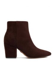 Nine West Botki CEO-ZAKIA-01 Brązowy ciemny. Brązowe botki damskie Nine West, z materiału, bez obcasa, na słupku, bez zapięcia. Za 269.99 zł.