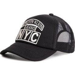 Czapka z daszkiem CALVIN KLEIN JEANS - J Nyc Trucker W K60K605287 016. Czapki i kapelusze damskie marki Calvin Klein Jeans. Za 159.00 zł.