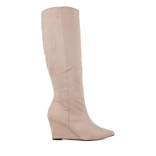 Kozaki Jenny Fairy. Brązowe kozaki damskie Jenny Fairy, bez obcasa, na koturnie. Za 219.99 zł.