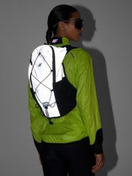 4F Plecak rowerowy (9 L) - srebrny Uniwersalny. Szare plecaki damskie 4f, bez wzorów, z materiału. Za 249.99 zł.