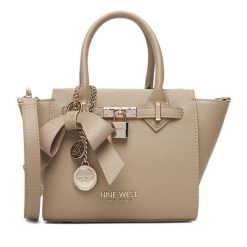Torebka Nine West. Brązowe torebki do ręki damskie Nine West, bez wzorów, klasyczne, bez dodatków. Za 329.99 zł.