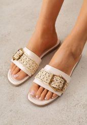 Beżowe Klapki Płaskie z Plecionką i Ozdobną Klamrą Sharvia. Brązowe klapki damskie Born2be, bez wzorów, z jeansu, biznesowe, bez obcasa, na płaskiej podeszwie. Za 79.99 zł.