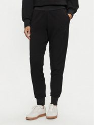 Armani Exchange Spodnie dresowe 6DYP84 YJEZZ 1200 Czarny Loose Fit. Czarne spodnie dresowe damskie Armani Exchange, xs, bez wzorów, z dresówki. Za 319.99 zł.
