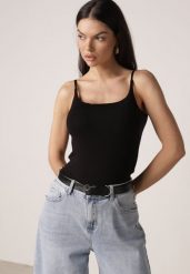 Czarny Wiskozowy Top z Podwójnymi Ramiączkami Hendrea. Czarne bluzki damskie Born2be, m, bez wzorów, z jeansu, eleganckie, bez kołnierzyka, bez ramiączek. Za 59.99 zł.