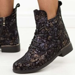 Czarne mlt płaskie skórzane botki damskie Filippo Dbt8283/26. Czarne botki damskie Filippo, na jesień, z dzianiny, eleganckie, z okrągłym noskiem, bez obcasa, na płaskiej podeszwie, bez zapięcia. Za 339.00 zł.