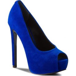 Szpilki GUESS - FLEF24 SUE07 BLUE. Szpilki damskie marki Guess. W wyprzedaży za 409.00 zł.