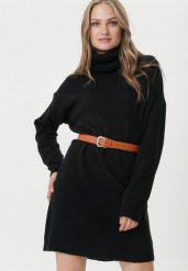 Czarna Sukienka Classificator. Czarne sukienki damskie Born2be, na co dzień, na jesień, l, bez wzorów, z dzianiny, bez kołnierzyka, bez ramiączek, proste. Za 119.99 zł.