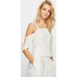 Glamorous - Top. Białe bluzki damskie Glamorous, l, bez wzorów, z materiału, casualowe, bez kołnierzyka, bez ramiączek. W wyprzedaży za 69.90 zł.