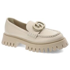 Beżowe Mokasyny Chebello Eleganckie Obuwie Damskie. Brązowe mokasyny damskie CheBello, bez wzorów, ze skóry, eleganckie, bez obcasa, bez zapięcia. Za 539.00 zł.