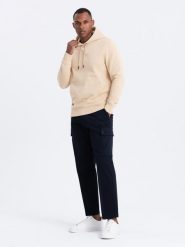 Dresowa męska bluza kangurka z kapturem BASIC – beżowa V6 OM-SSBN-0161 - XXL. Brązowe bluzy męskie Ombre Clothing, l, bez wzorów, z dresówki, z kapturem. Za 113.99 zł.