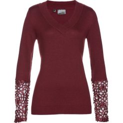 Sweter z koronką i kaszmirem bonprix czerwony klonowy. Swetry damskie bonprix. Za 69.99 zł.