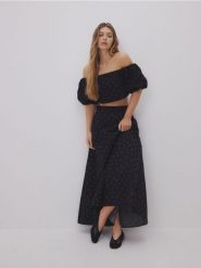 Wzorzysta spódnica midi - wielobarwny. Spódnice damskie Reserved, l, bez wzorów, z bawełny, midi, rozkloszowane. Za 179.99 zł.