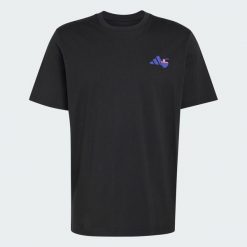 KOSZULKA Z GRAFIKĄ RAMEN. Czarne koszulki sportowe męskie Adidas, xl, bez wzorów, z bawełny, bez kołnierzyka, bez ramiączek. Za 149.00 zł.
