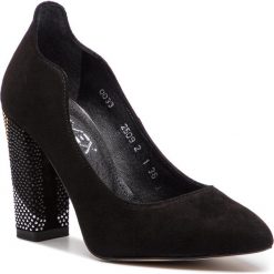 Półbuty ANN MEX - 0033-1 01W Czarny. Czarne półbuty damskie Ann Mex, z aplikacjami, z materiału, eleganckie, bez obcasa, na obcasie, bez zapięcia. W wyprzedaży za 189.00 zł.