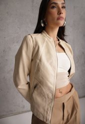 Beżowa Kurtka Ramoneska o Taliowanym Kroju z Ozdobnymi Lamówkami Esanora. Brązowe kurtki damskie Renee, l, bez wzorów, z poliesteru, bez kaptura. Za 109.99 zł.