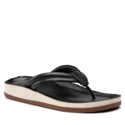 Japonki Bata. Czarne klapki damskie Bata, bez wzorów, bez obcasa. Za 169.99 zł.