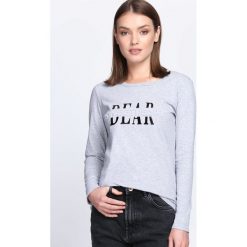 Szara Bluzka Sweet Emotion. Szare bluzki damskie Born2be, z napisami, z okrągłym kołnierzem, z długim rękawem. Za 34.99 zł.