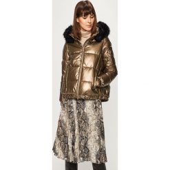 Geox - Kurtka. Żółte kurtki damskie Geox, bez wzorów, z futra, krótkie, z kapturem. Za 1,099.00 zł.