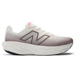 Buty męskie New Balance Fresh Foam 1080 v14 M108014F – białe. Białe buty sportowe męskie New Balance, z żakardem, bez zapięcia, do biegania. Za 849.99 zł.