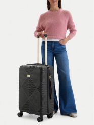 Nine West Walizka średnia CEO-NW-M-001-09 BLACK Czarny. Czarne torebki do ręki damskie Nine West, bez wzorów, z tworzywa sztucznego, średnie. Za 359.99 zł.