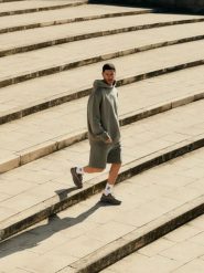 4F Spodenki dresowe z bawełną organiczną męskie 4F x Robert Lewandowski XXL. Szare szorty męskie 4f, m, bez wzorów, z bawełny. W wyprzedaży za 99.99 zł.