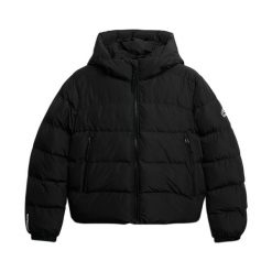 Sweter damski Superdry Sports. Czarne kurtki sportowe damskie Superdry., bez wzorów, z puchu, bez kaptura. W wyprzedaży za 477.00 zł.