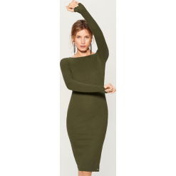 Dopasowana midi sukienka - Khaki. Sukienki damskie marki Mohito. W wyprzedaży za 39.99 zł.