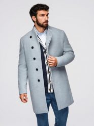 Płaszcz męski z wysokim kołnierzem i asymetrycznym zapięciem – szary melanż V1. Szare płaszcze męskie Ombre Clothing, m, z aplikacjami, z materiału, eleganckie, bez kaptura. W wyprzedaży za 509.99 zł.