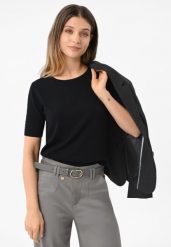 Dzianinowa koszulka TM-IRIS. Niebieskie t-shirty damskie Volcano, m, bez wzorów, z dzianiny, eleganckie, bez kołnierzyka. Za 99.99 zł.