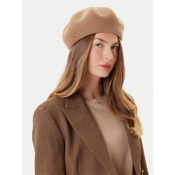 Beret Weekend Max Mara. Brązowe czapki i kapelusze damskie Weekend Max Mara, na zimę, bez wzorów. Za 469.99 zł.