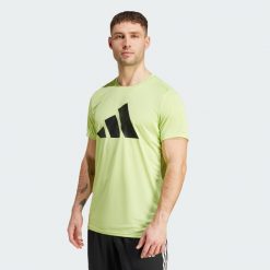 Koszulka Run It. Zielone buty sportowe męskie Adidas, z materiału, bez zapięcia, do biegania. Za 139.00 zł.
