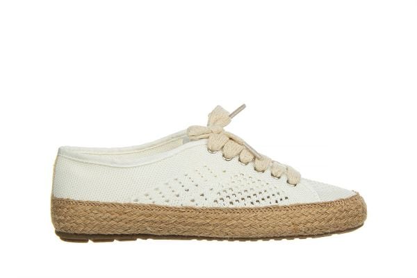 Espadryle Emu Agonis Mac Coconut 119187, Biały, Materiał - 36. Białe espadryle damskie EMU, bez wzorów, z bawełny, wakacyjne, bez obcasa, bez zapięcia. W wyprzedaży za 224.10 zł.