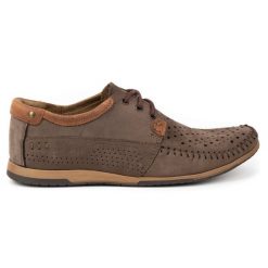 KOMODO Buty męskie skóra mokasyny 875 lato brązowe. Brązowe mokasyny męskie na lato, ze skóry, bez zapięcia. Za 377.80 zł.