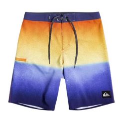 Spodenki kąpielowe dla dzieci Quiksilver SurfSilk Slab. Brązowe kąpielówki dla chłopców Quiksilver, bez wzorów, z poliesteru. Za 111.55 zł.