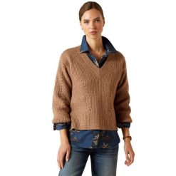 Sweter damski Ariat Blaydon. Brązowe swetry damskie Ariat, na zimę, bez wzorów, eleganckie, bez kołnierzyka, bez ramiączek, bez kaptura. Za 449.00 zł.
